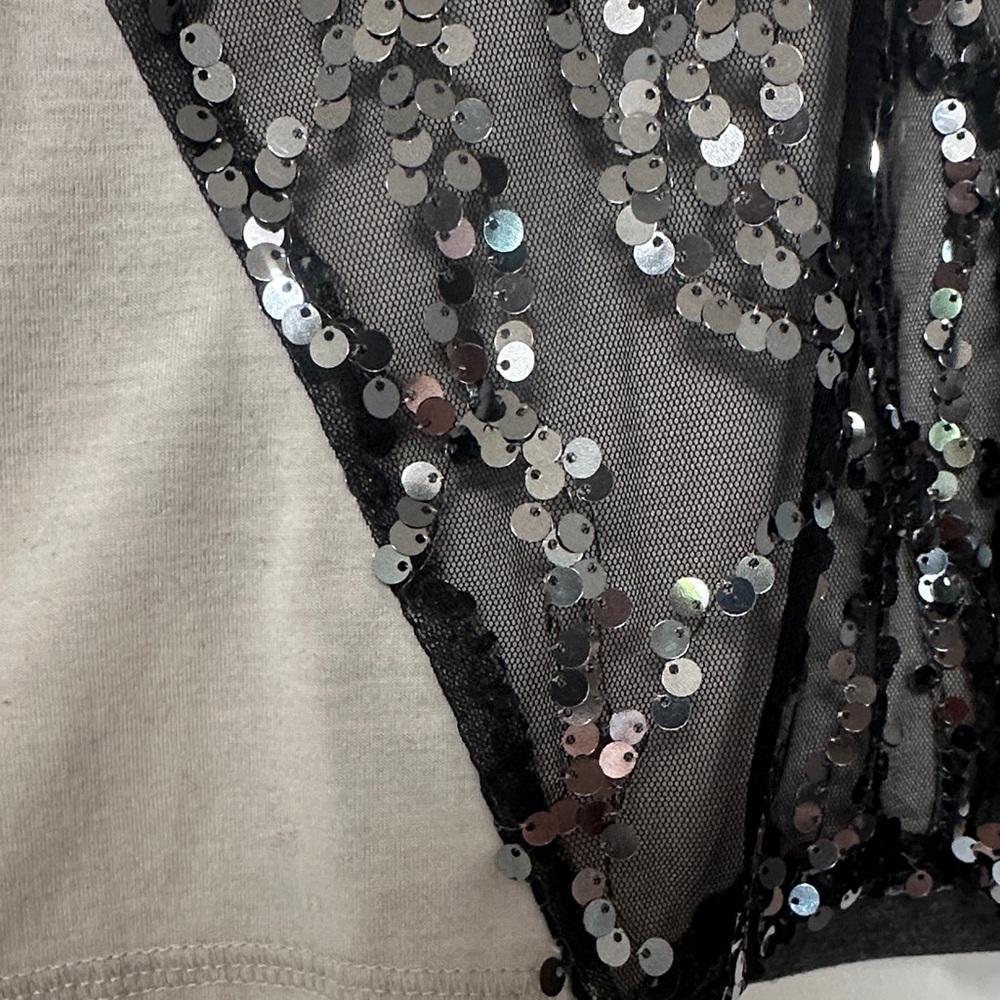 Vera Wang Elegant Sequin Embellished Long Sleeve Top - Picture 4 of 7
